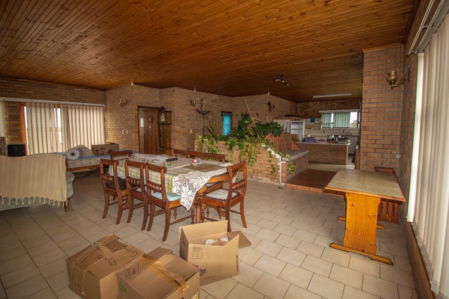 4 Bedroom Property for Sale in Kleinbaai Western Cape